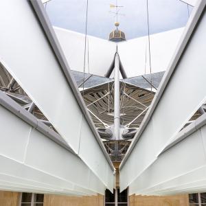 Création d'une verrière au-dessus d'une cour de l'hôtel de la Marine, Paris, Hugh Dutton Architecture